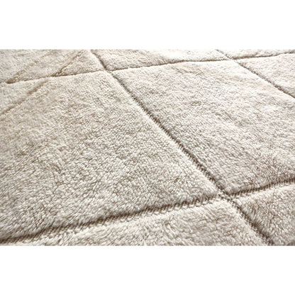 Contemporary wool Berber rug 177 x 302 cm