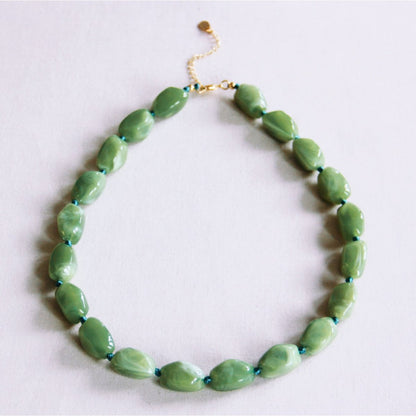 Beaded necklace 'nugget' large - green