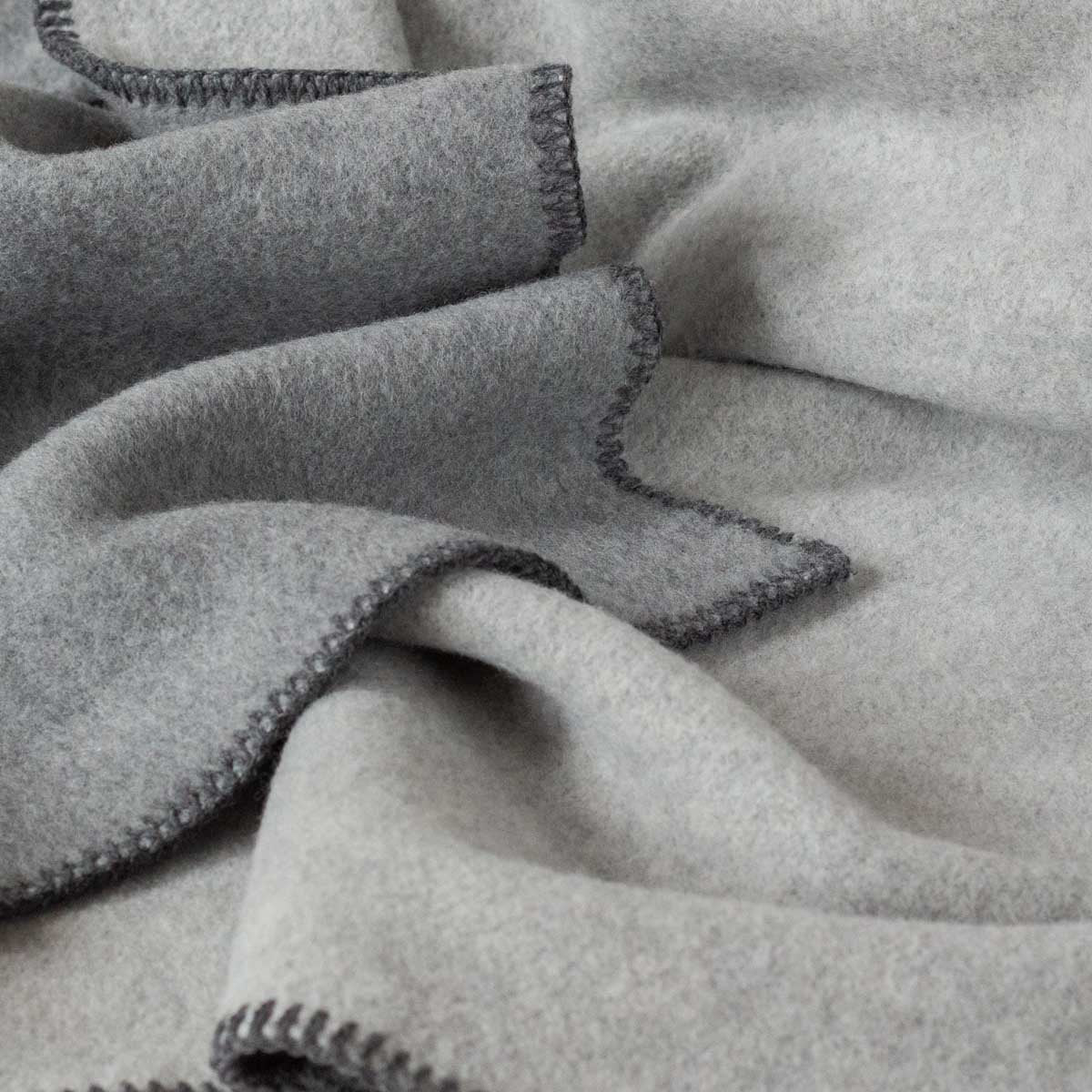 Merino wool bed blanket SHADOW