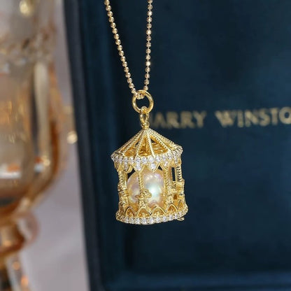 Luxe Carousel Sachet Pearl Pendant Necklace