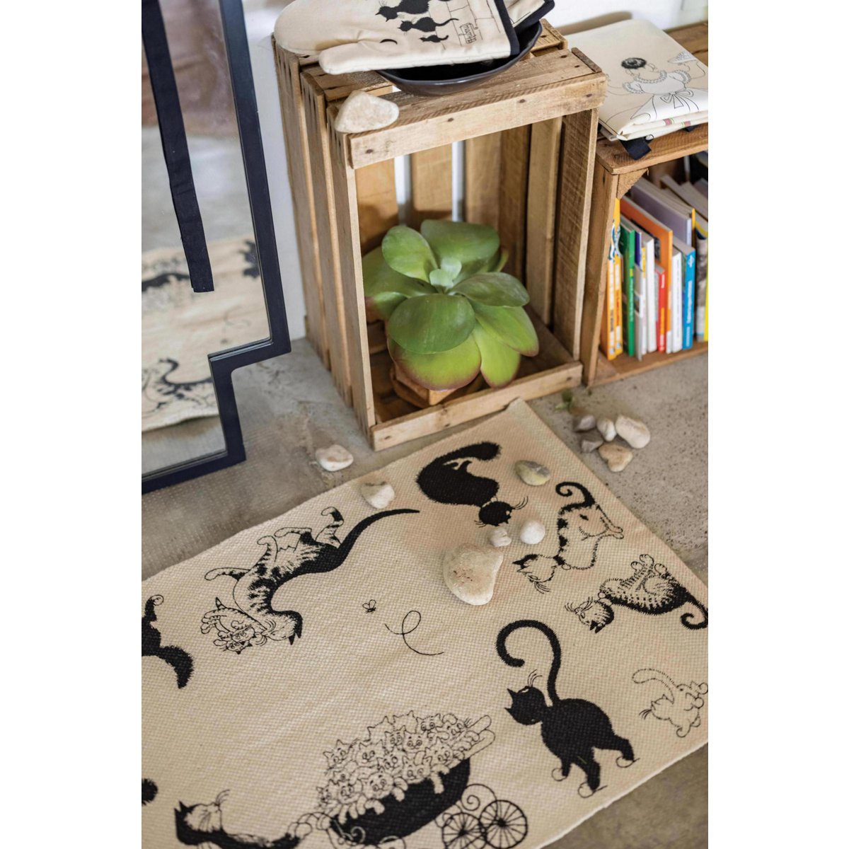 Dubout Multi Cats Rug Ecru 60 x 90