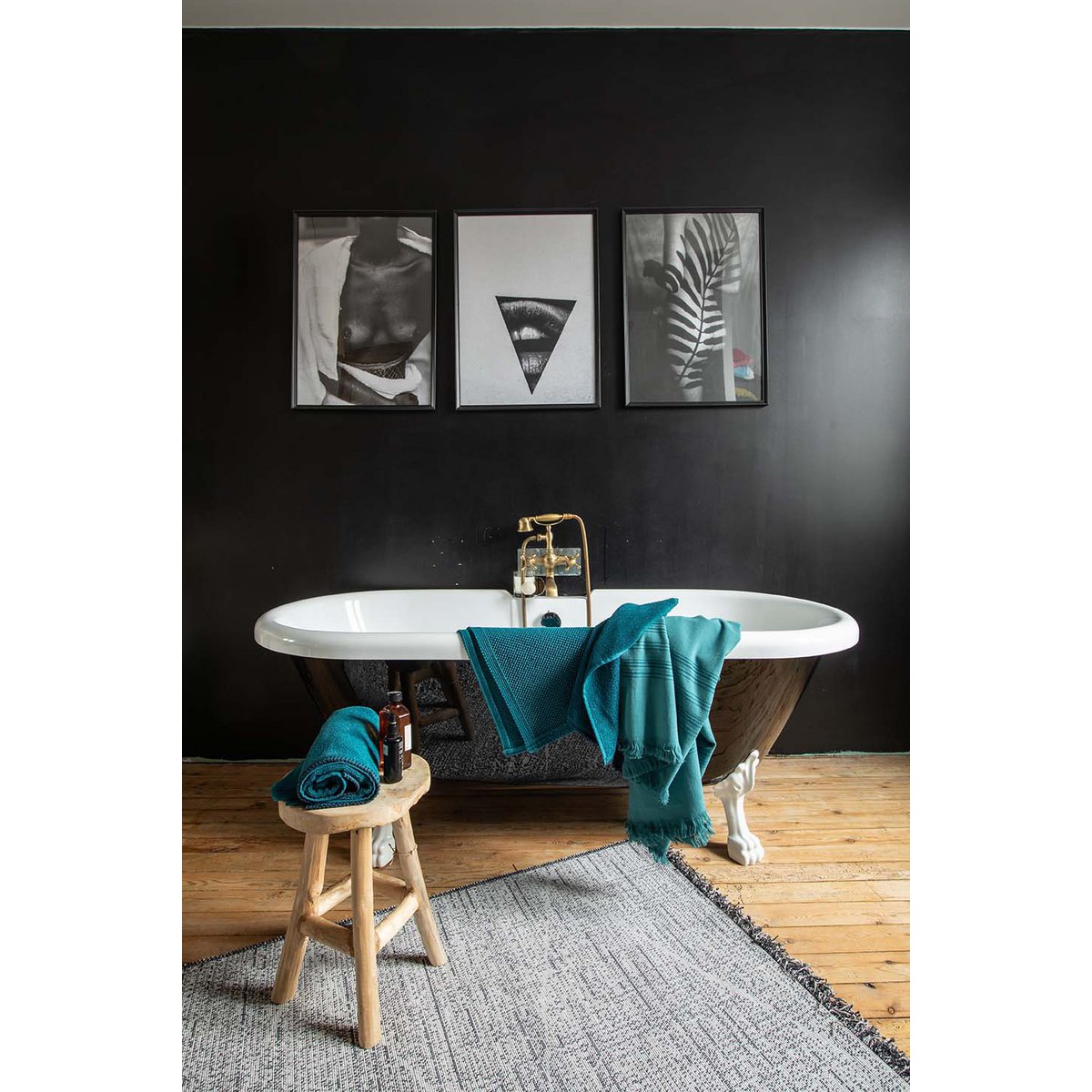 Bora Peacock shower sheet 70 x 130