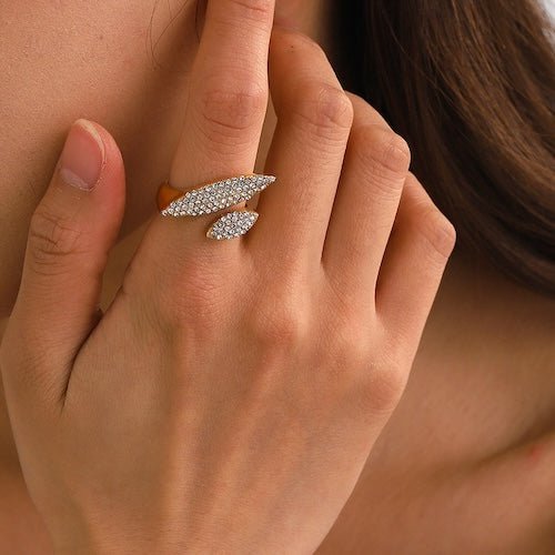 Geometric Dazzling Leaf Rings