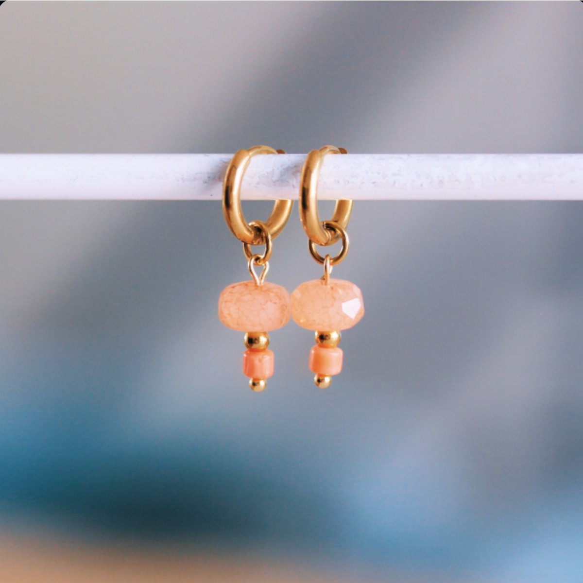 Stainless steel hoop with facet and stone - coral