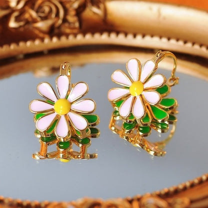 Twin Daisy Bloom Earrings