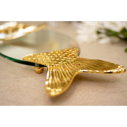 Fish dish with golden shovel