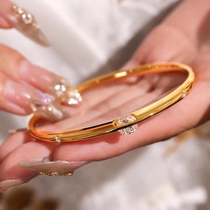 Unique Design Twinkled Star Bangles