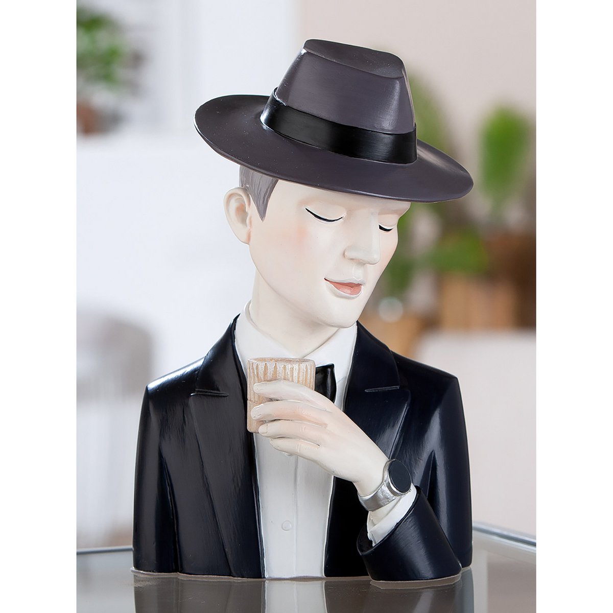 Figure Mann Gentleman with whiskey glass, H.26 cm