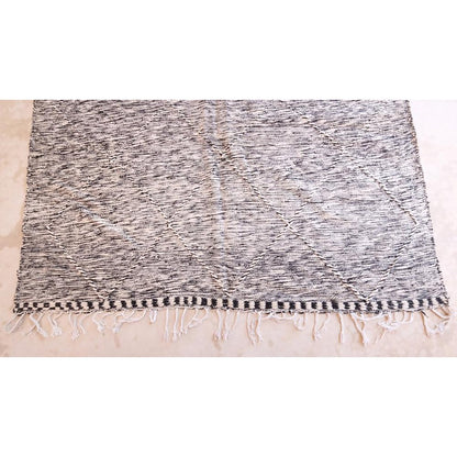 Pure wool Moroccan Kilim Berber rug 206 x 338 cm