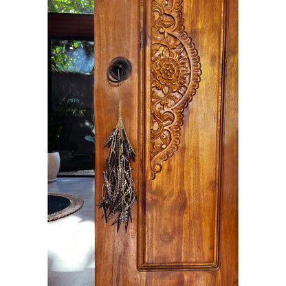 The Unicorn Shell Tassel - Brown