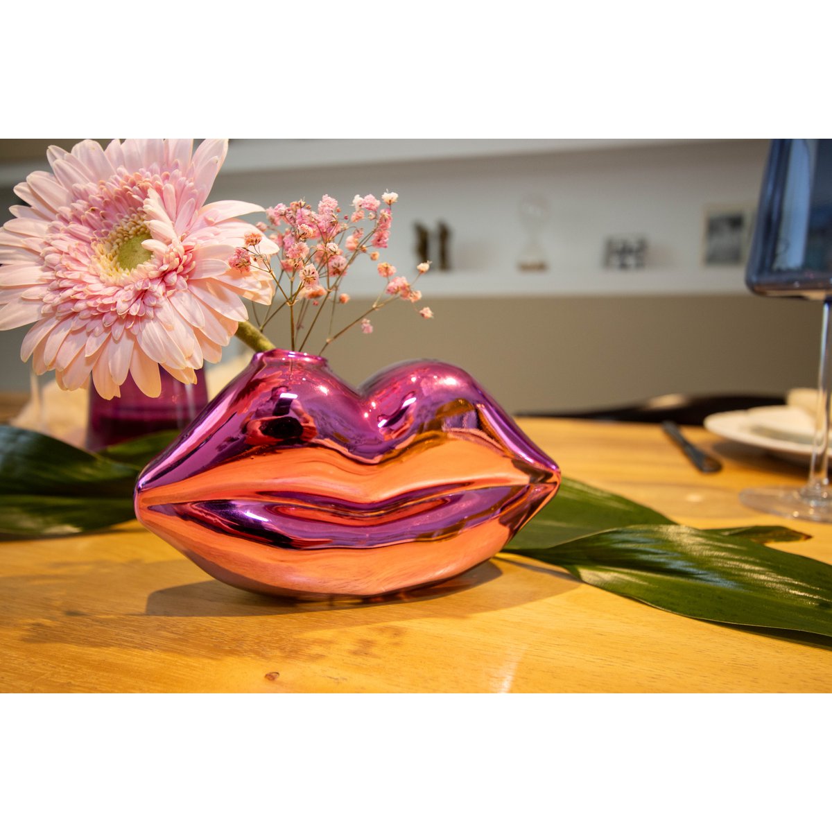 Mini vase kiss