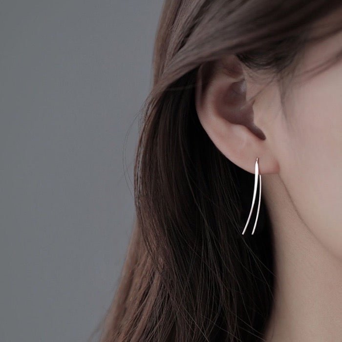 Minimalist Line Ear climber earrings - One pair