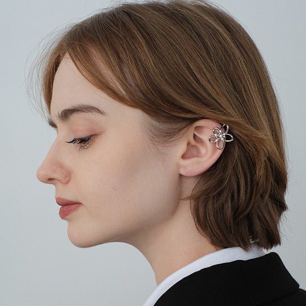 Elegant Sparkling Flower Ear Cuff-One Piece