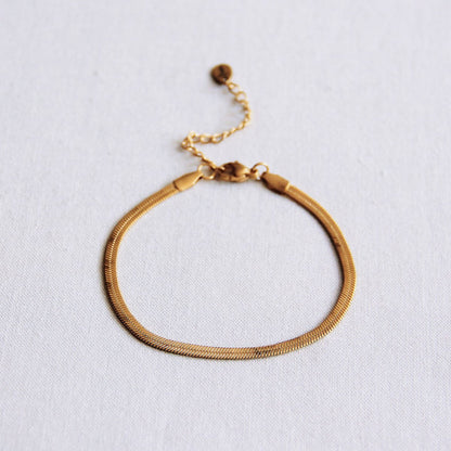 SA813 - Steel bracelet “flat snake” - gold