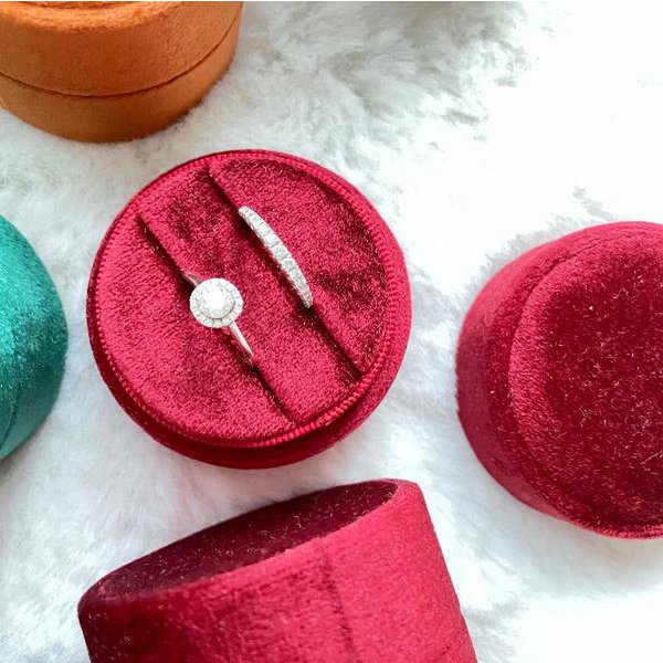 Round Velvet Wedding Ring Box n Proposal Ring Box