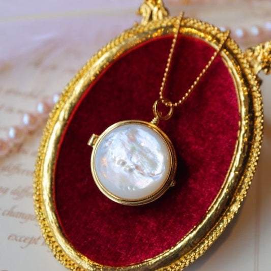 MOP Round Sachet-Openable Locket Necklace