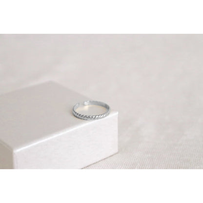 Croissant Ring - Silver