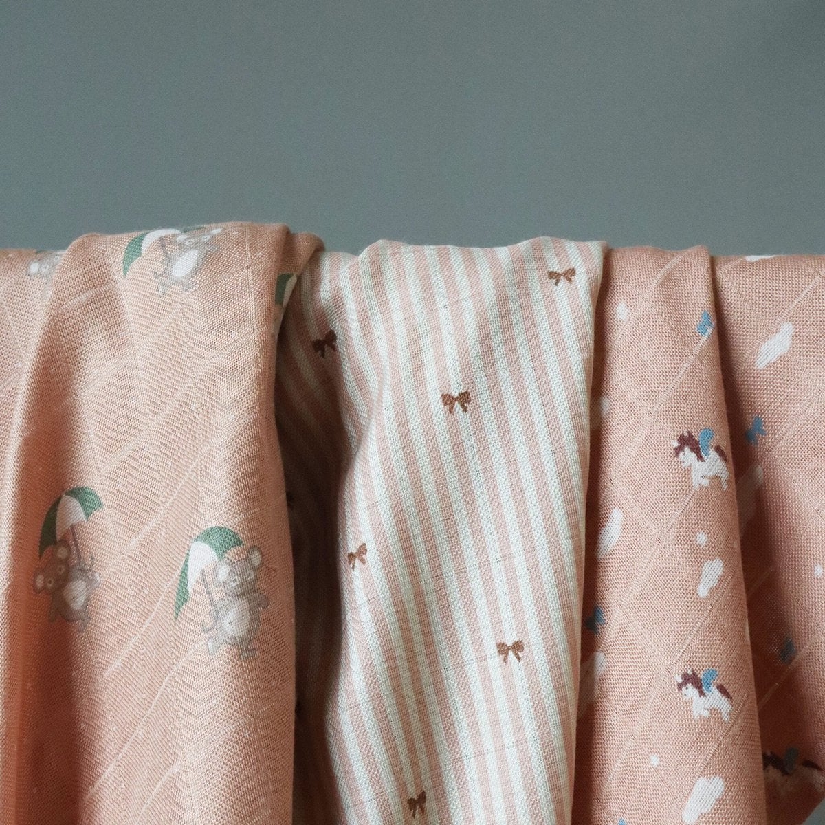 Bamboo muslin swaddle blankets 2pcs.