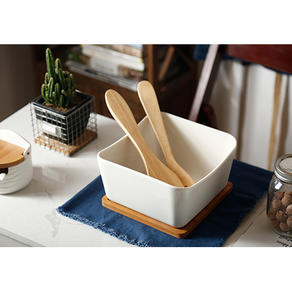 PORCELAIN AND BAMBOO SALAD BOWL WITH CUTLERY