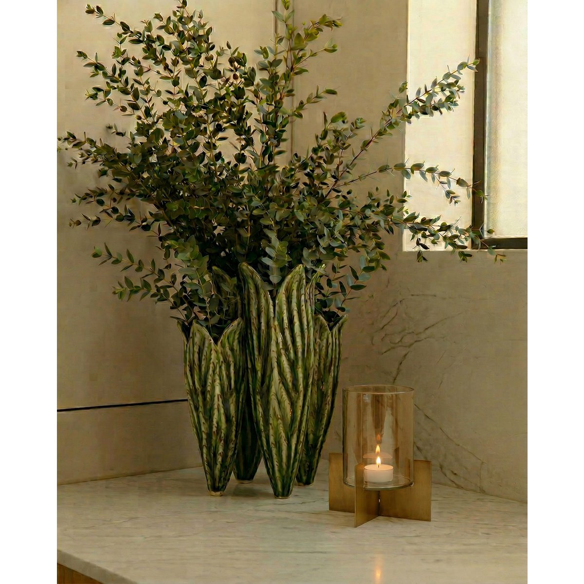 The Tulip Leaf Vase - Forest Green