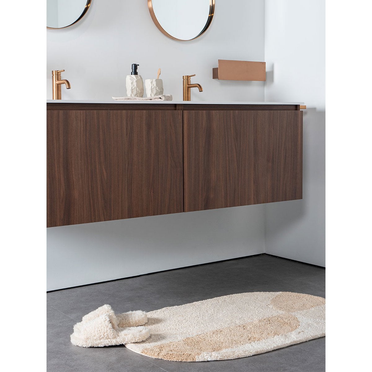 Bowie Bath Mat - Creme Oval 60 x 100 cm