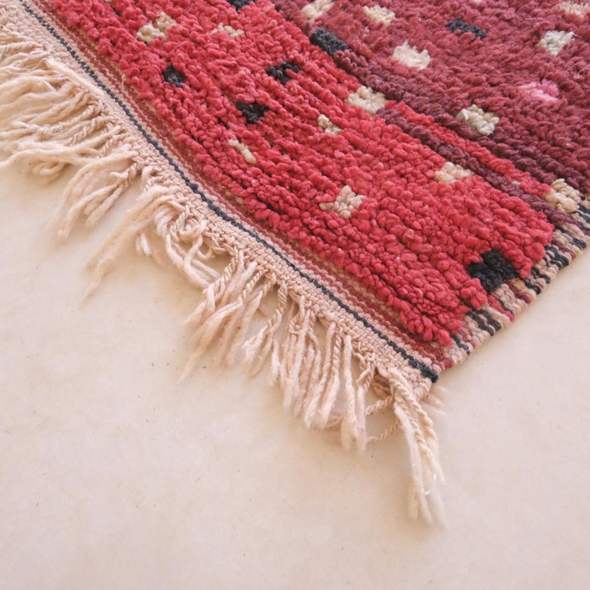 Pure wool Moroccan Berber rug 185 x 289 cm