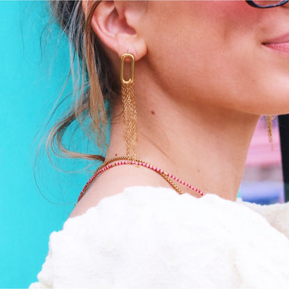 Oval earring with chain