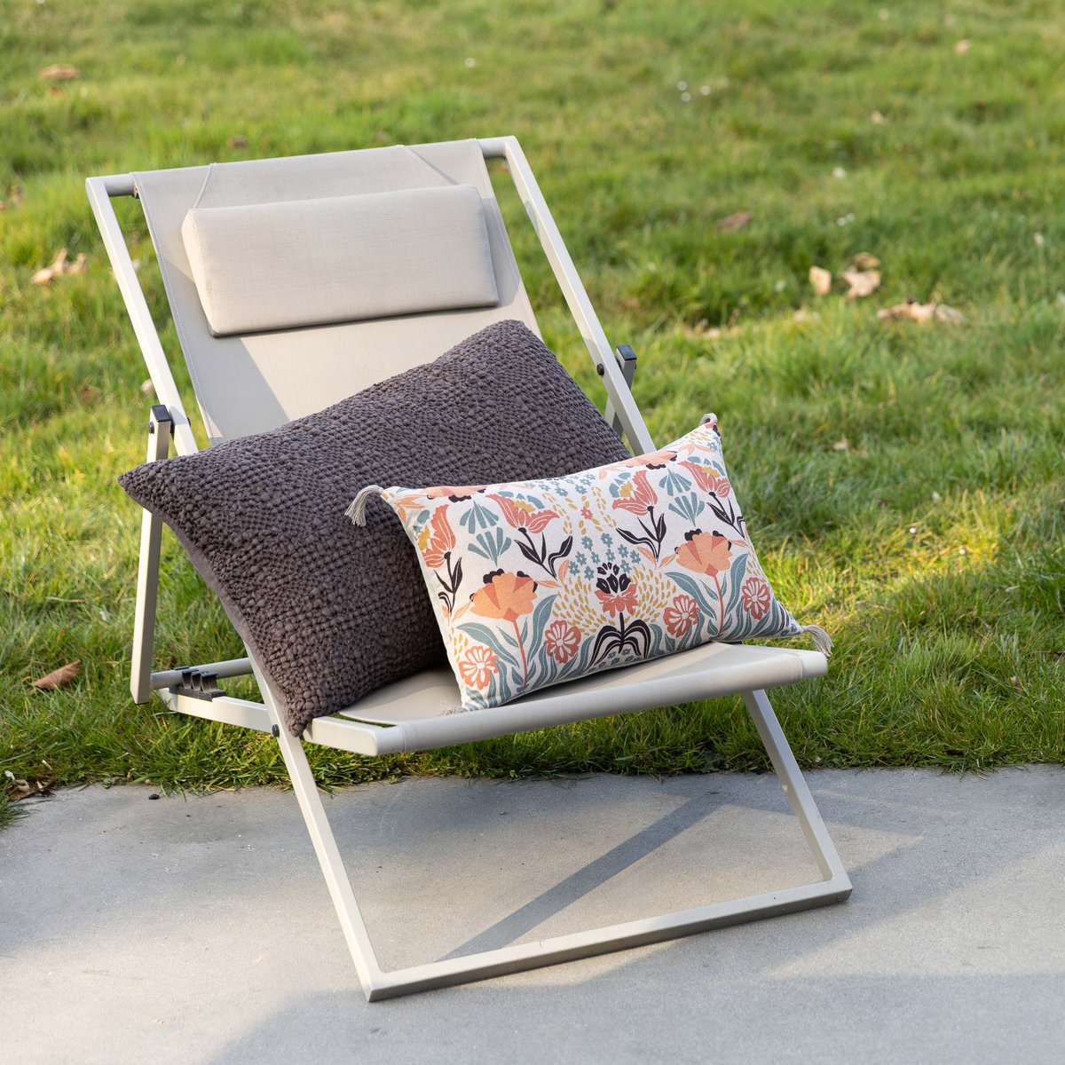 Multico Youri 30 x 50 print cushion
