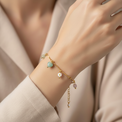 Softness and Female Energy Bracelet - Gold